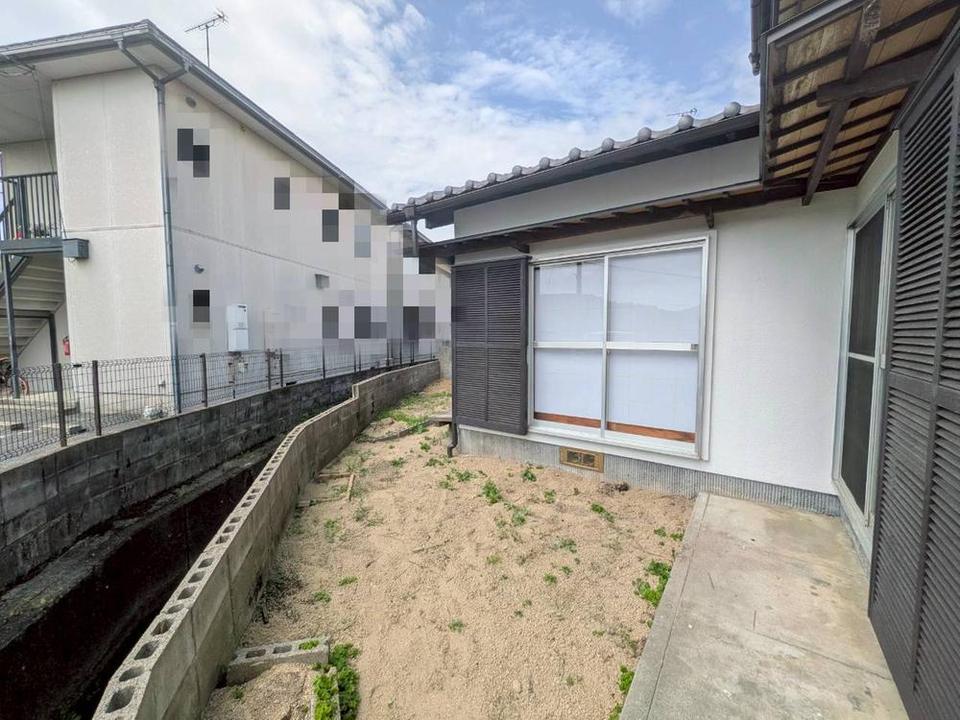 田町の戸建ての庭