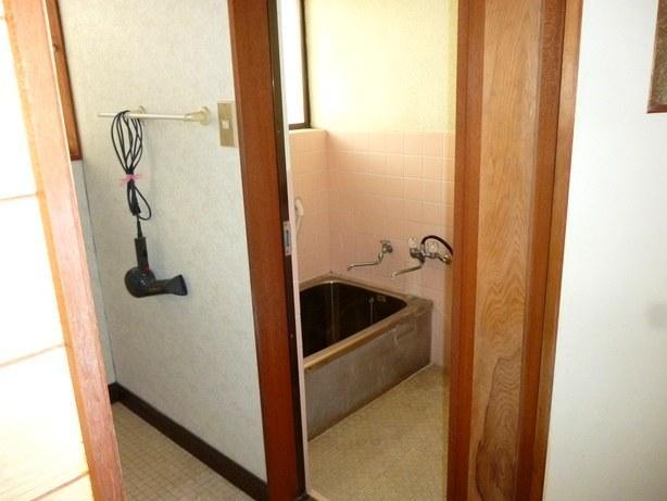 一宮の戸建ての浴室