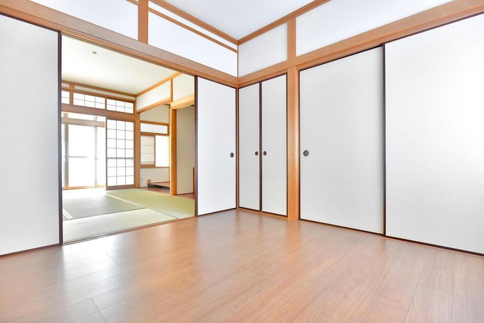 東平島の戸建てのリビング以外の居室