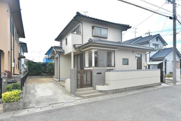 東平島の戸建ての外観