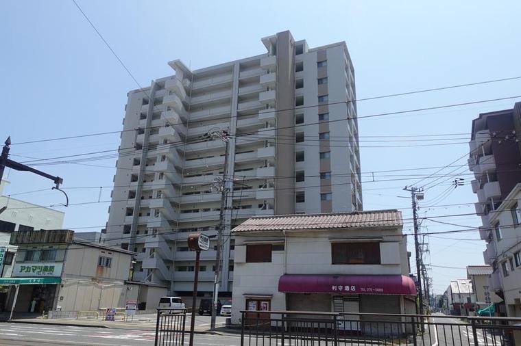 国富のマンションの外観