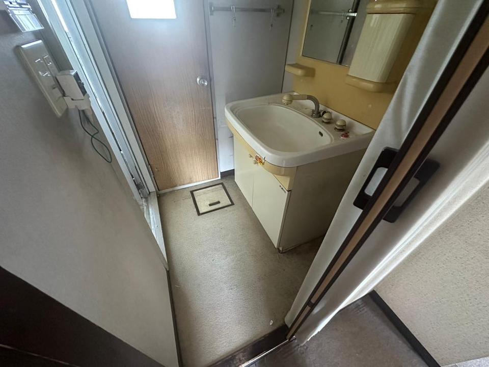 大供のマンションの洗面台・洗面所
