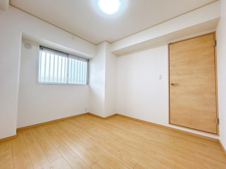 番町のマンションのリビング以外の居室