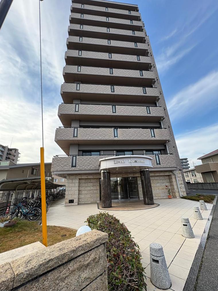 兼基のマンションの外観