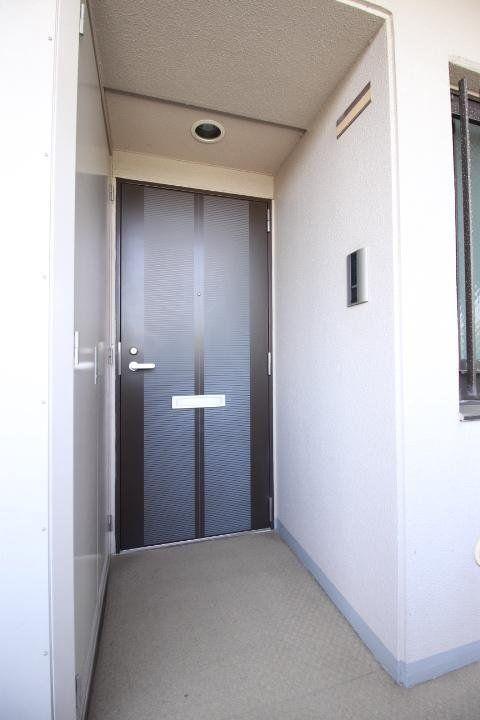 東山のマンションの玄関