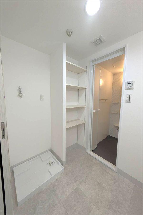 築港新町のマンションの洗面台・洗面所