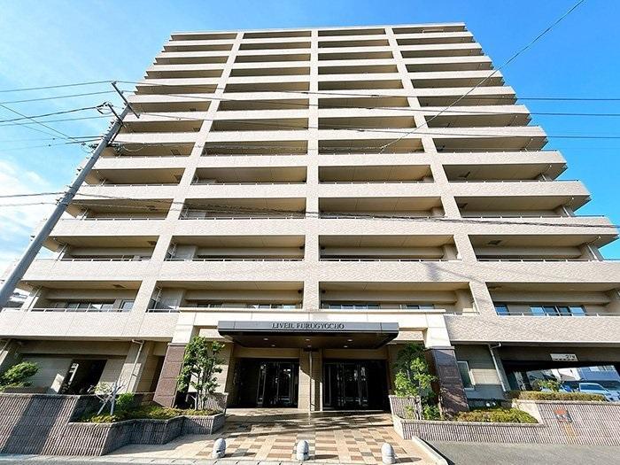上道北方のマンションの外観